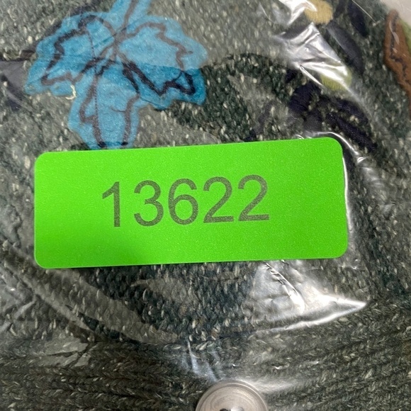 Vintage Penmans Women's Button Front Green Floral Cardigan Size Small - Picture 9 of 9